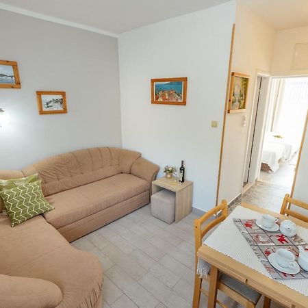 Apartmani Vico แฮร์เซ็ก-โนวี ภายนอก รูปภาพ