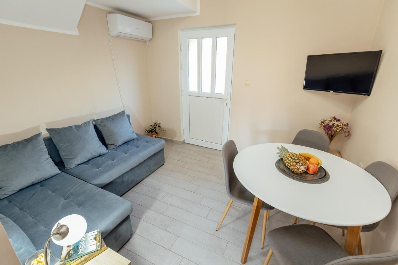Apartmani Vico แฮร์เซ็ก-โนวี ภายนอก รูปภาพ