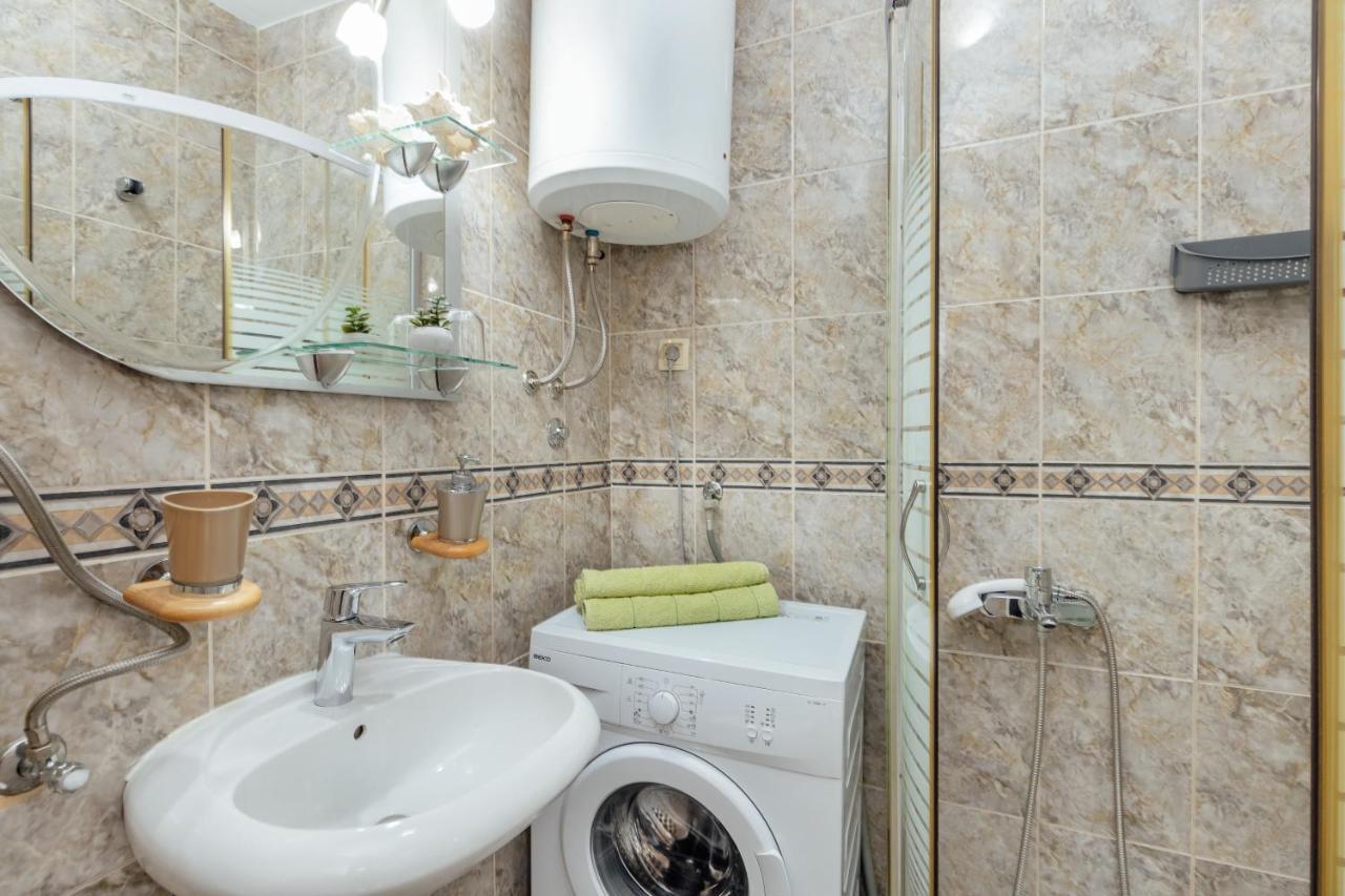 Apartmani Vico แฮร์เซ็ก-โนวี ภายนอก รูปภาพ